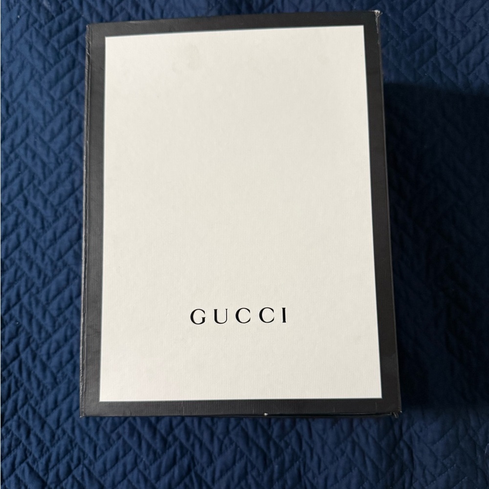 Black Gucci Marmont Bag - Picture 6 of 6